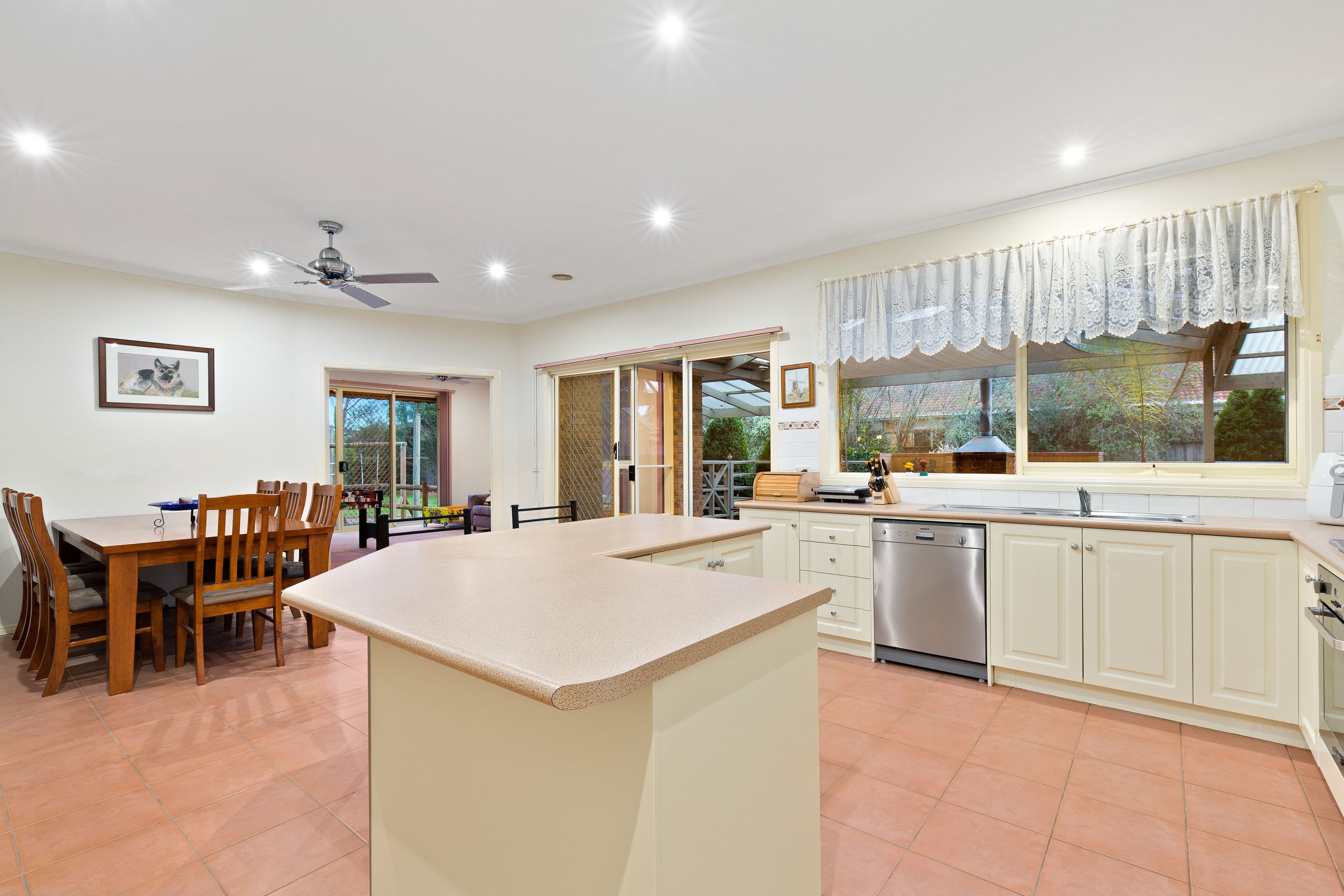 8 Arnott Place, Narre Warren North VIC 3804, Narre Warren North - Thumbnail 4