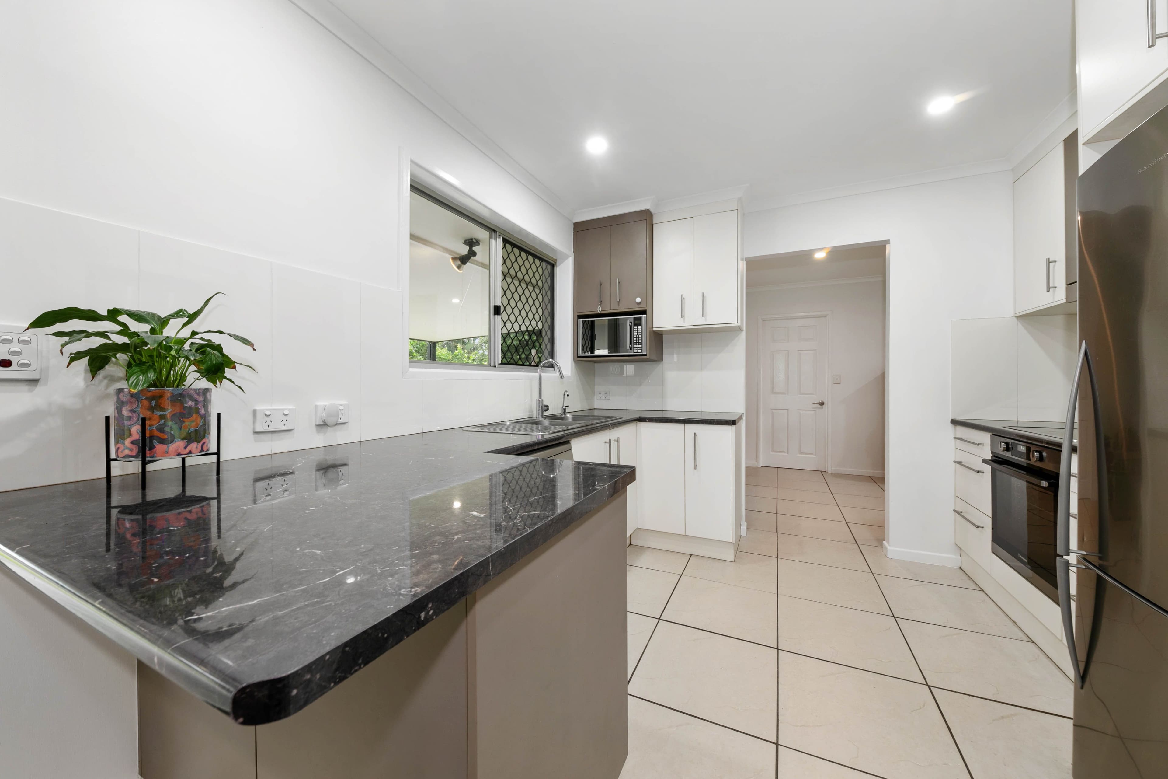 21 Lorraine Street, Camira QLD 4300, Camira - Thumbnail 6