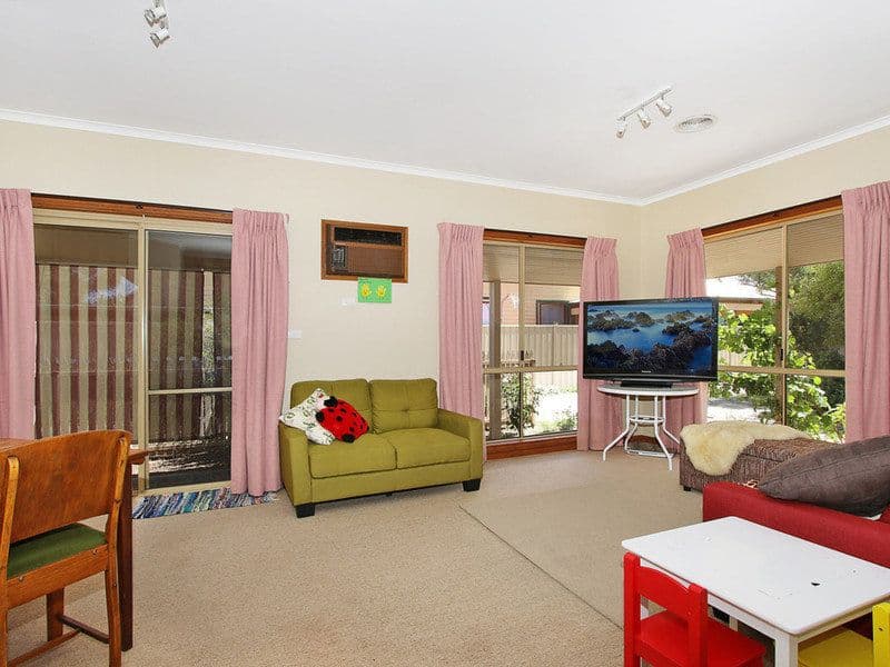 16 Benson Street, Benalla VIC 3672, Benalla - Thumbnail 4