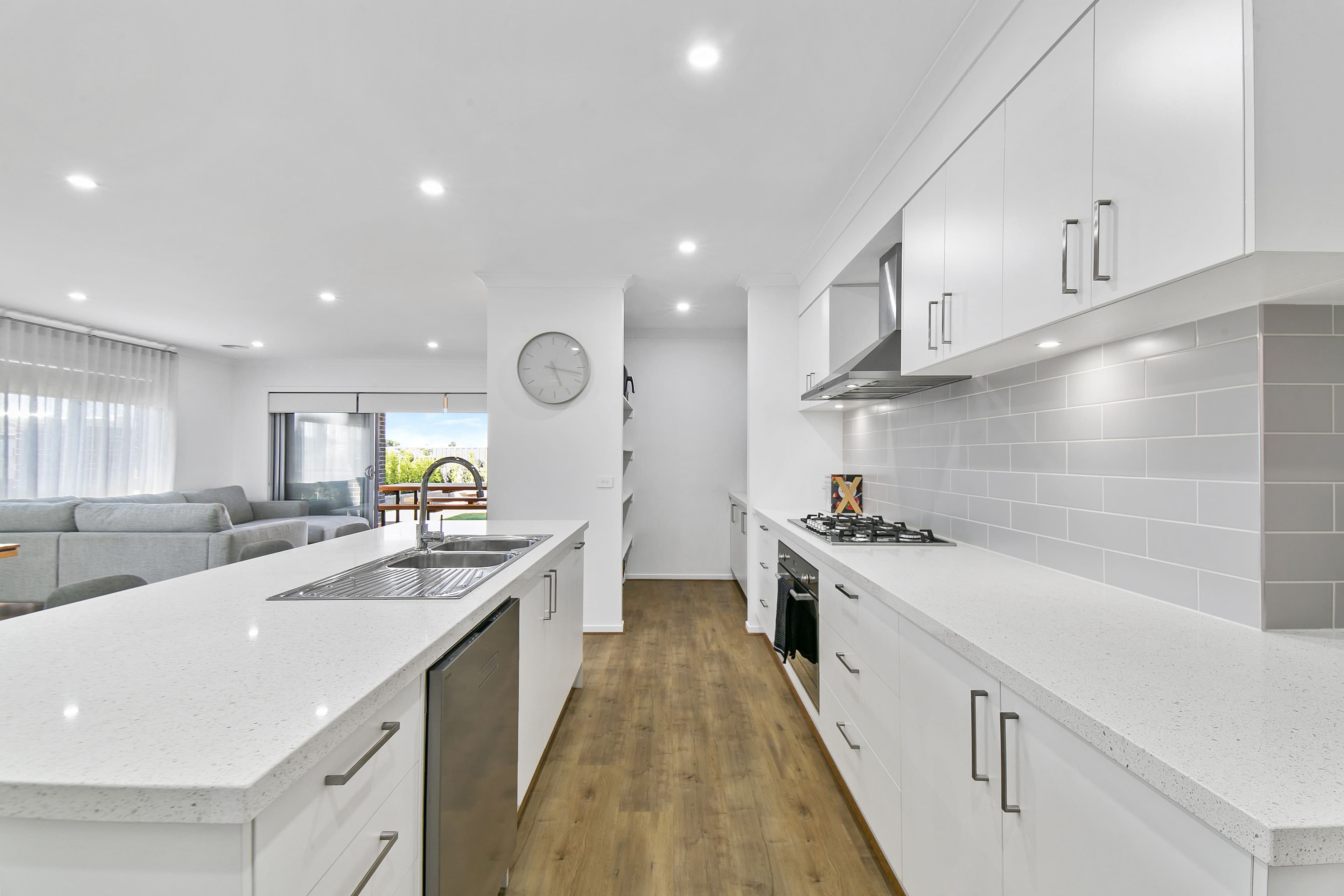 12 Norah Street, Sunbury VIC 3429, Sunbury - Thumbnail 3
