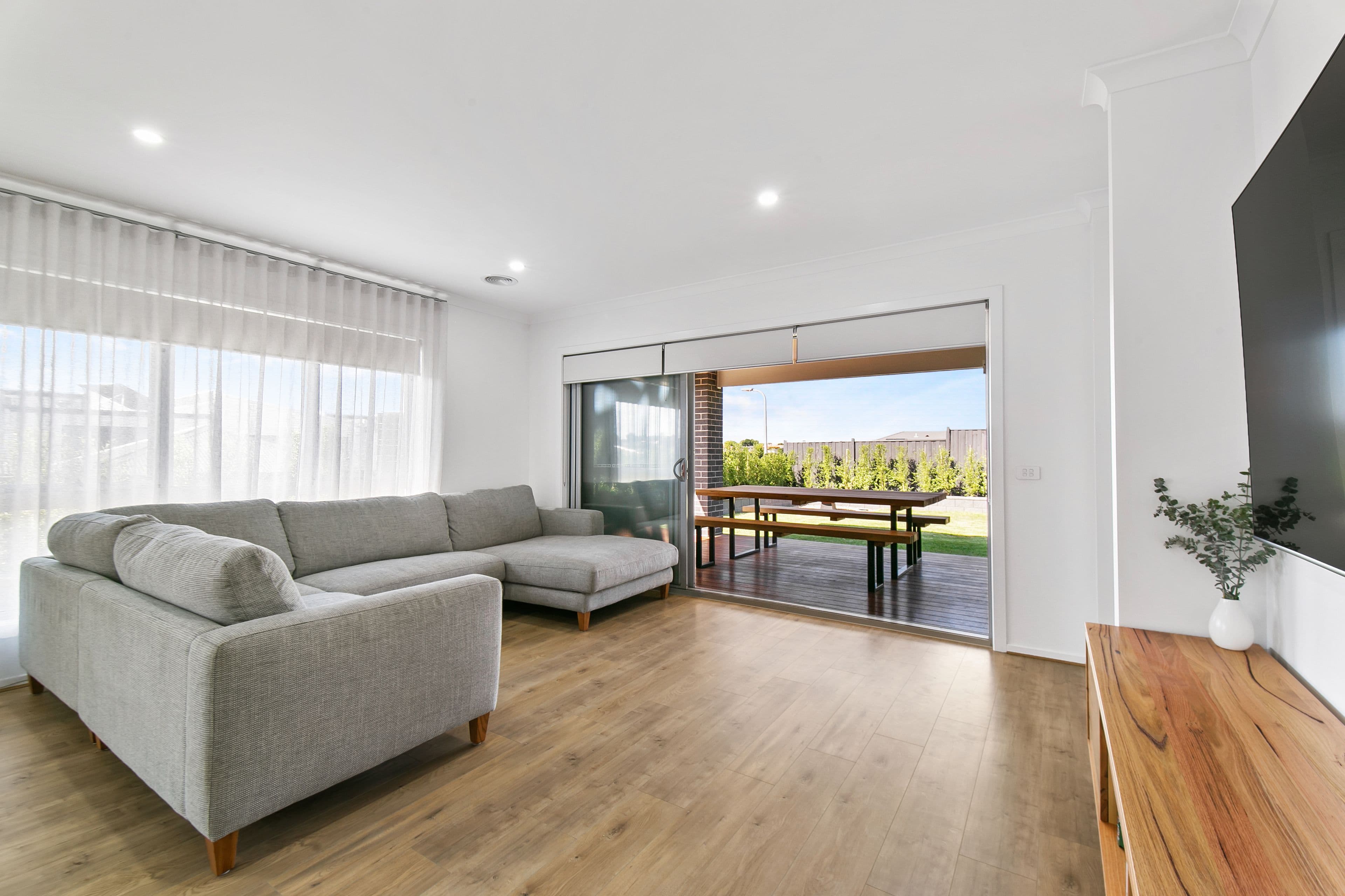 12 Norah Street, Sunbury VIC 3429, Sunbury - Thumbnail 7