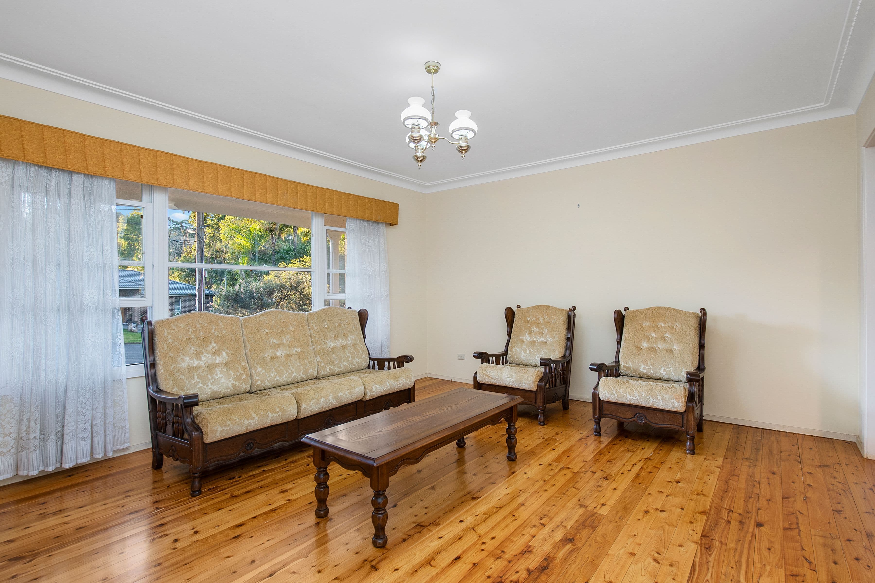 4 Dale Close, Thornleigh NSW 2120, Thornleigh - Thumbnail 2