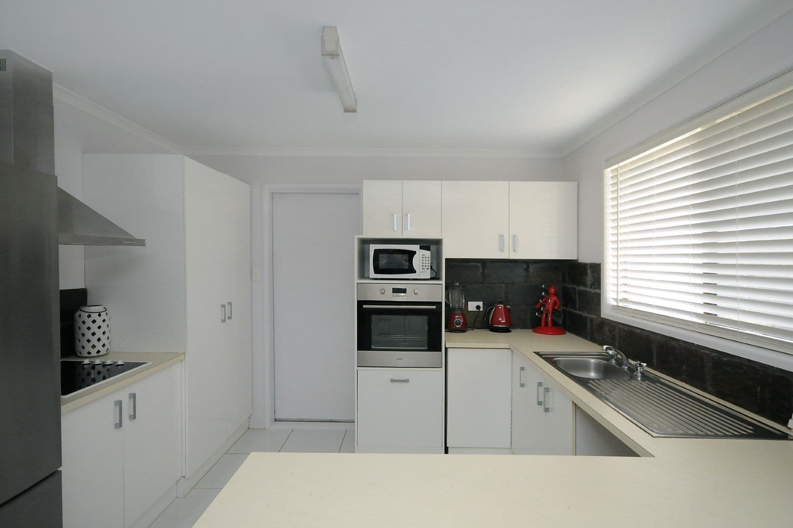 19 Bamboo Court, DARLING HEIGHTS QLD 4350, Darling Heights - Thumbnail 4