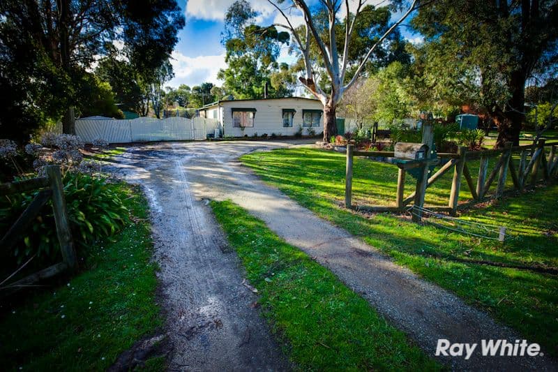 83 Wattle Tree Road, BUNYIP VIC 3815, Bunyip - Thumbnail 4