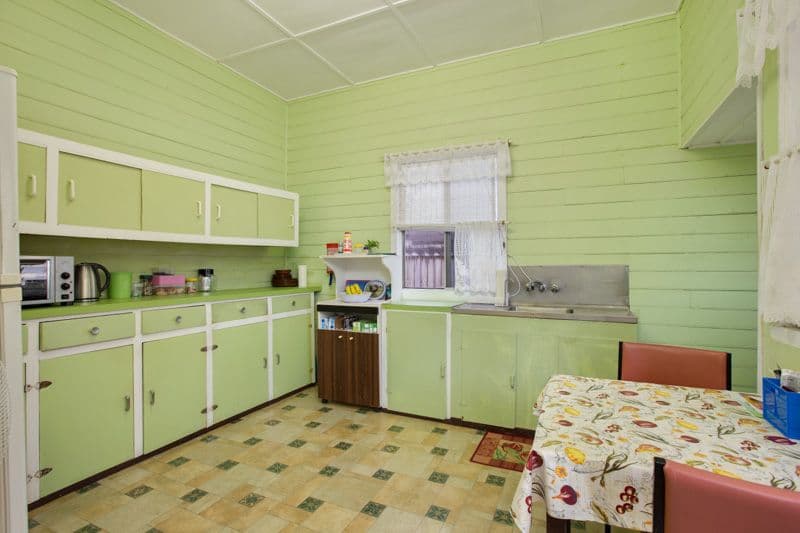 29 Macnamara Street, MANUNDA QLD 4870, Manunda - Thumbnail 4
