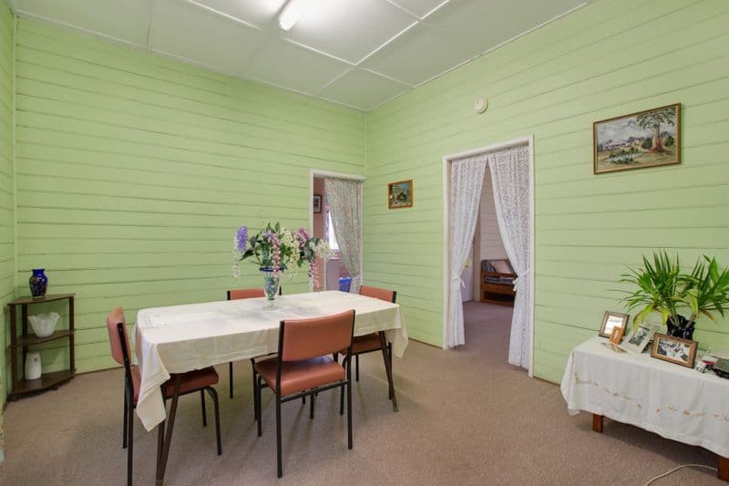 29 Macnamara Street, MANUNDA QLD 4870, Manunda - Thumbnail 5