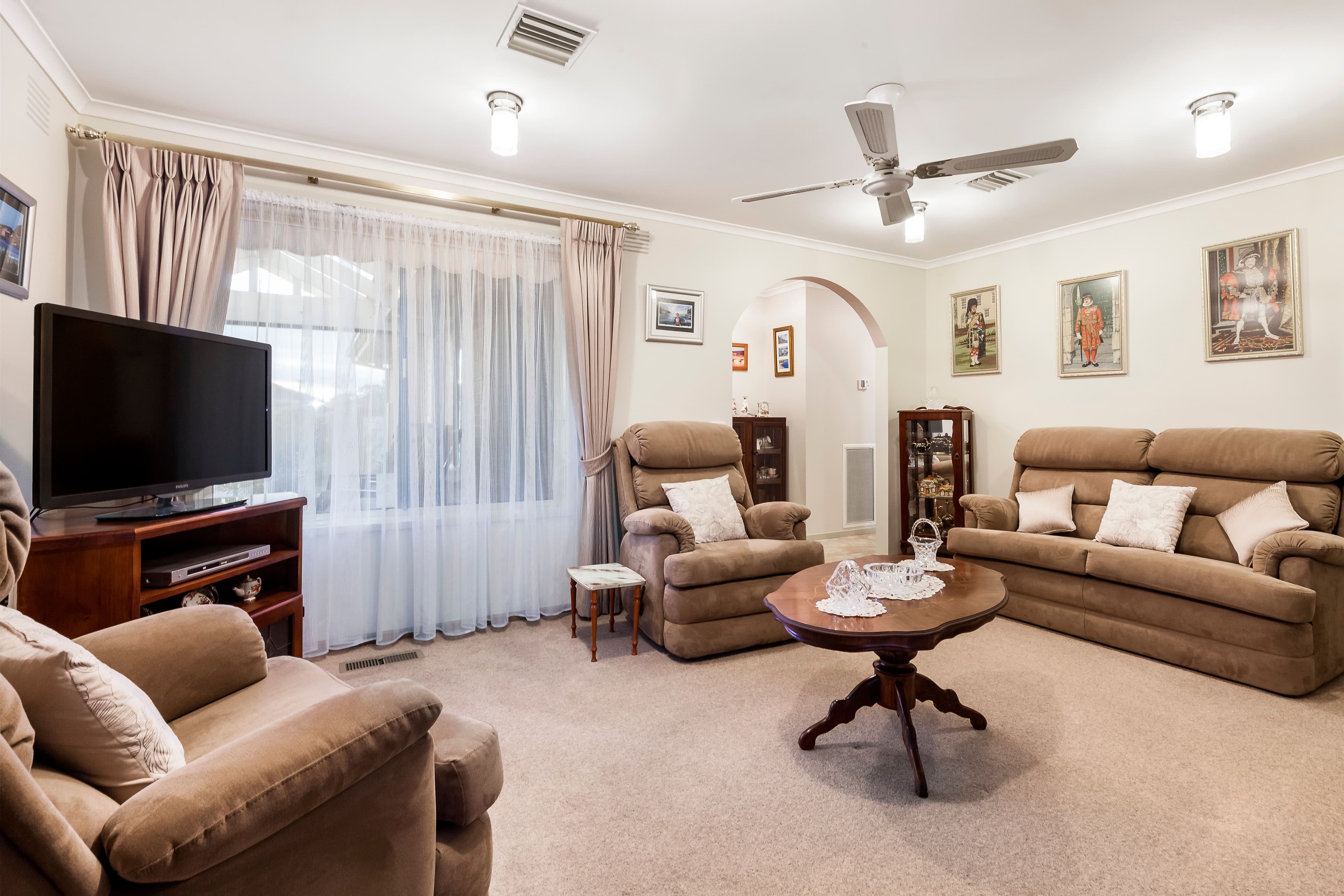 45 Glenelg Drive, Clayton South VIC 3169, Clayton South - Thumbnail 2