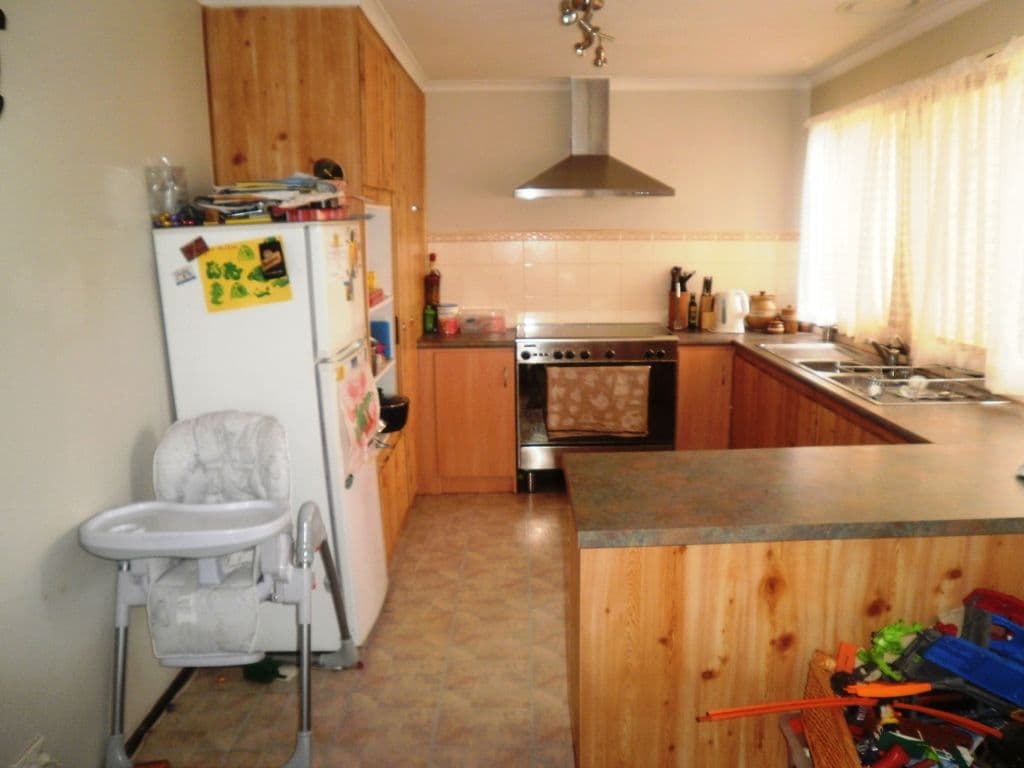 4 Walton Heath Court, SUNBURY VIC 3429, Sunbury - Thumbnail 2