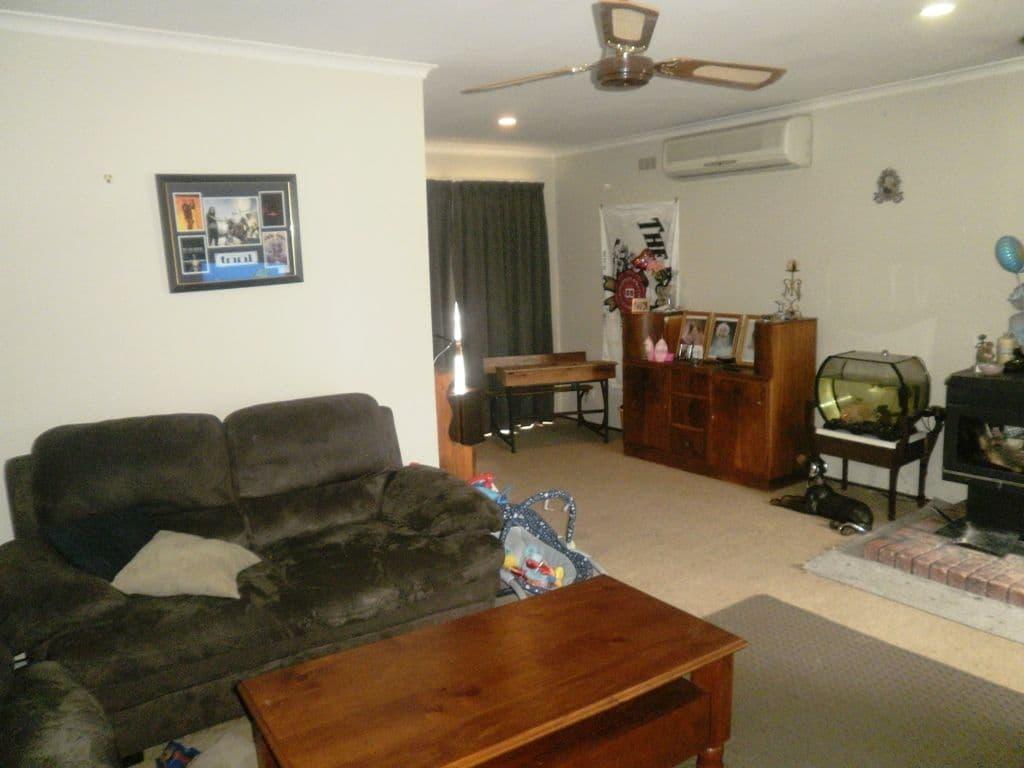4 Walton Heath Court, SUNBURY VIC 3429, Sunbury - Thumbnail 3