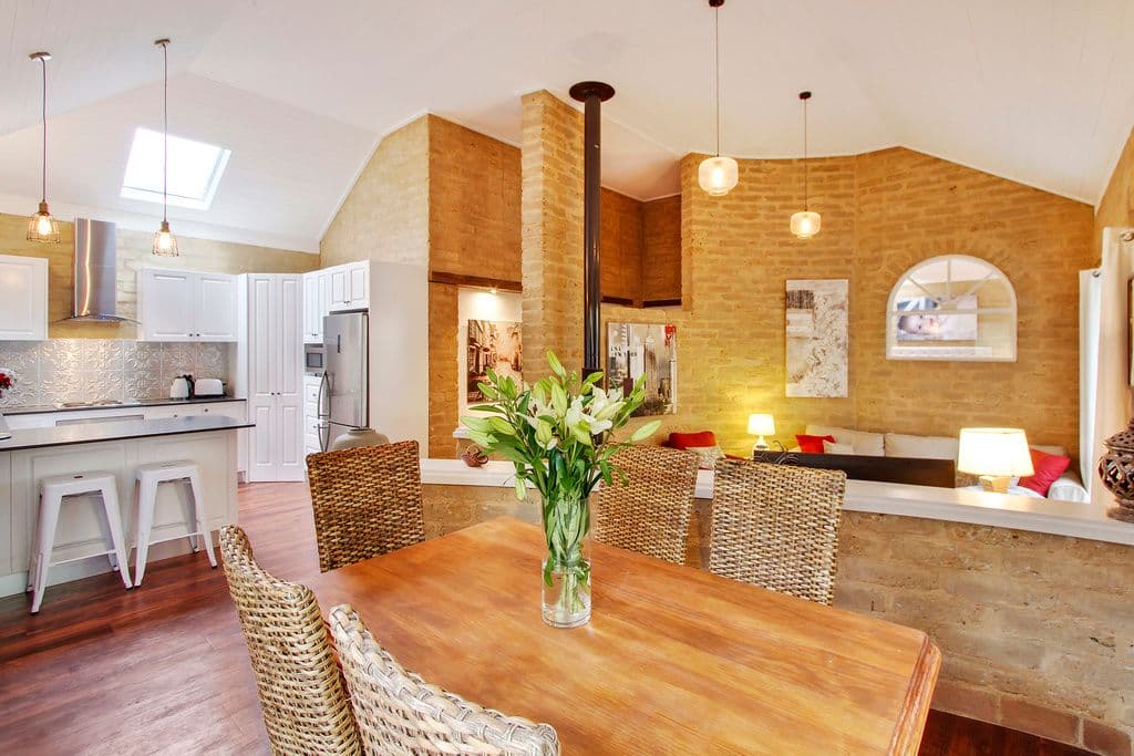 35 Burralow Road, Kurrajong Heights - Thumbnail 3
