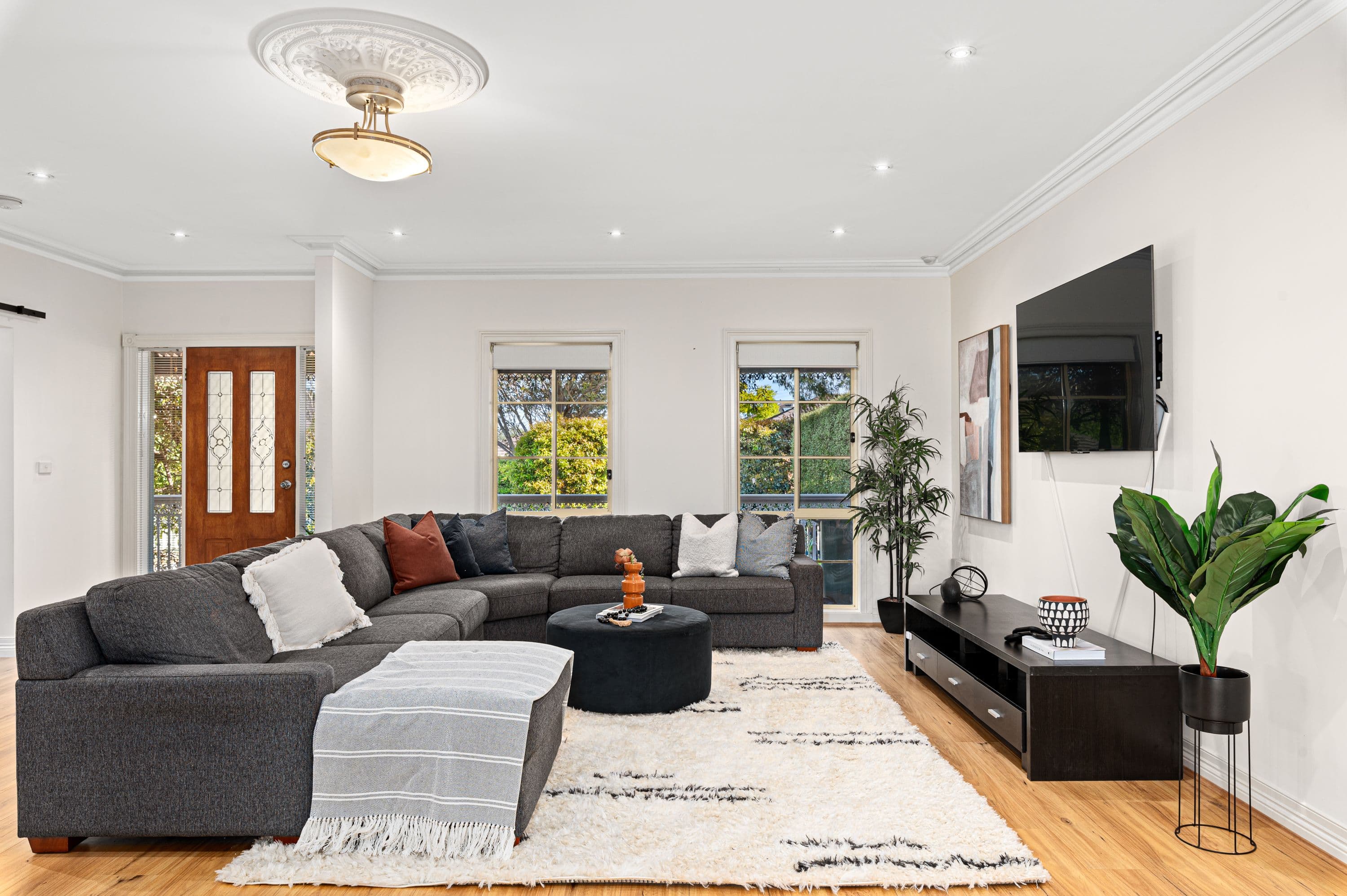 6 Alain Avenue, South Morang VIC 3752, South Morang - Thumbnail 2