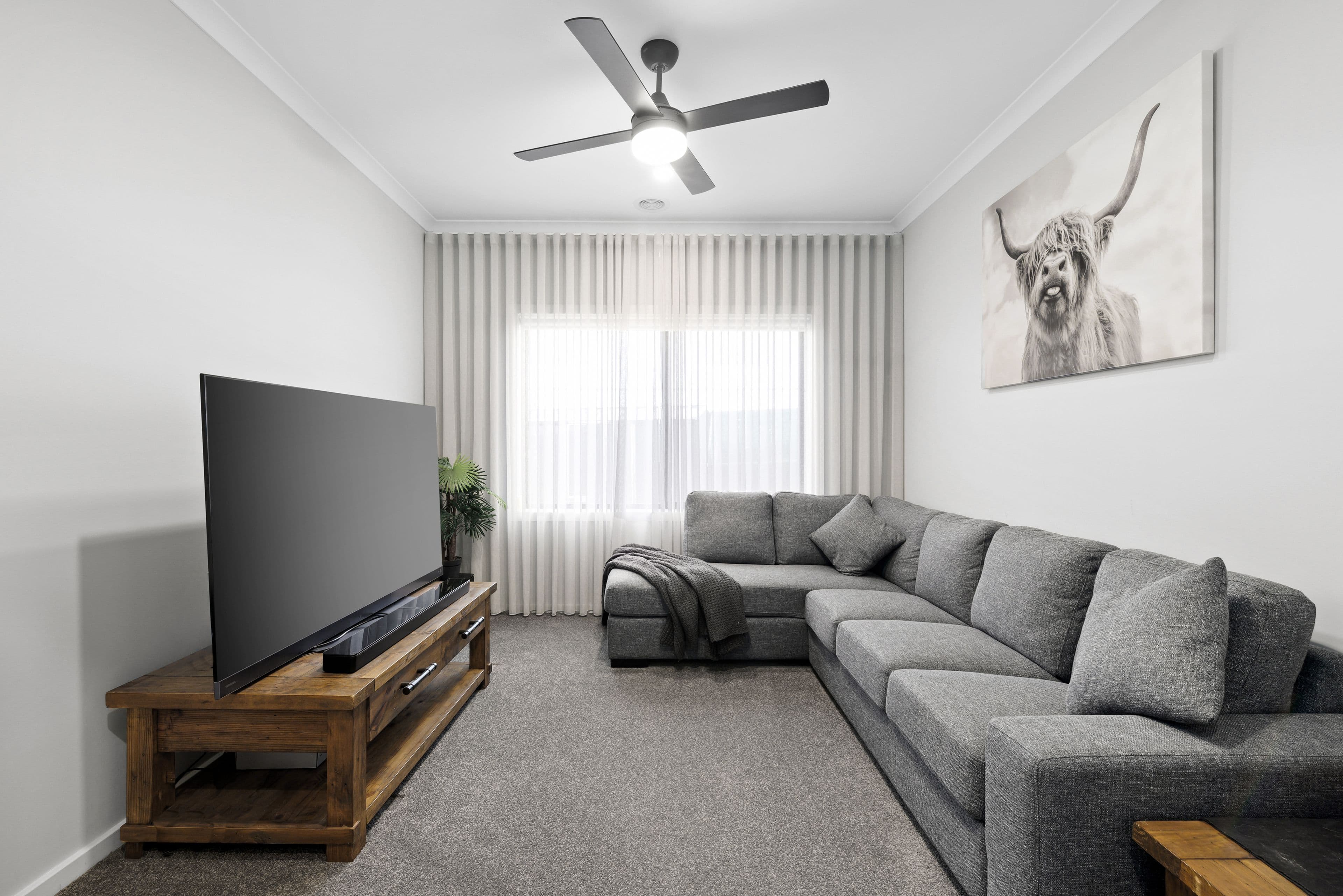 104 Montego Boulevard, Sunbury VIC 3429, Sunbury - Thumbnail 2