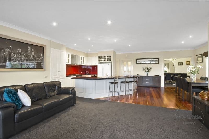 71 Montpellier Drive, Highton VIC 3216, Highton - Thumbnail 2