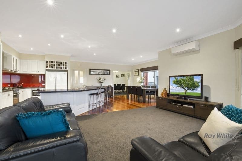 71 Montpellier Drive, Highton VIC 3216, Highton - Thumbnail 3