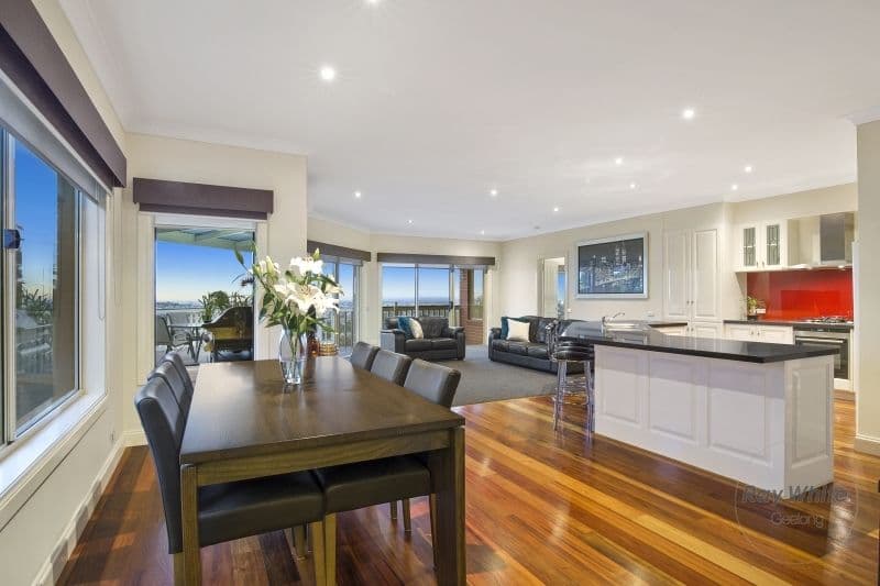71 Montpellier Drive, Highton VIC 3216, Highton - Thumbnail 4