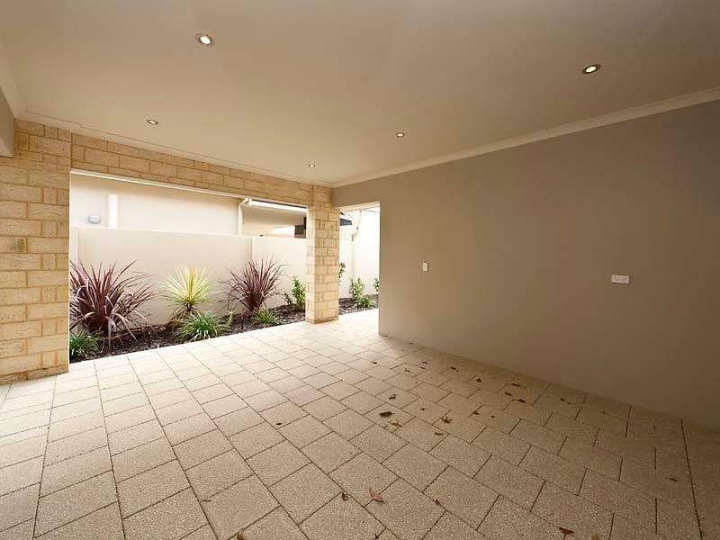 6 Parkfarm Drive, SOUTH GUILDFORD WA 6055, South Guildford - Thumbnail 4