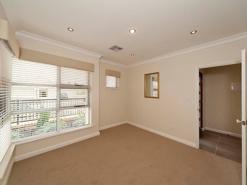 6 Parkfarm Drive, SOUTH GUILDFORD WA 6055, South Guildford - Thumbnail 6