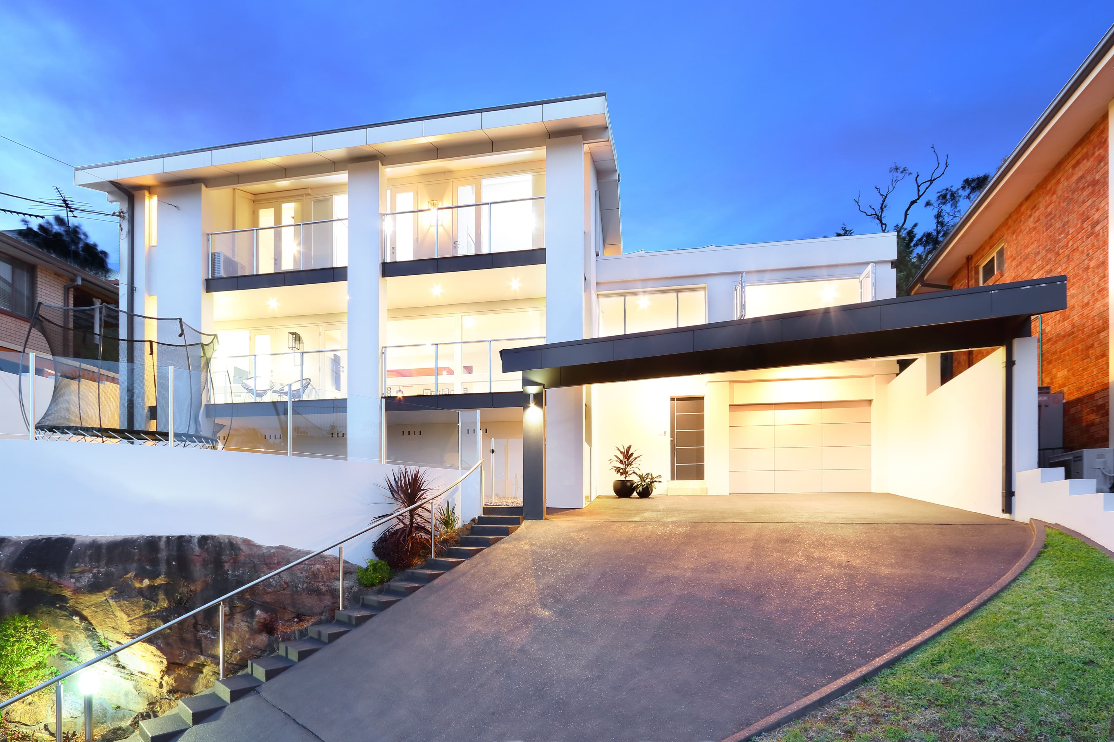 28 Elm Street, Lugarno - Thumbnail 2