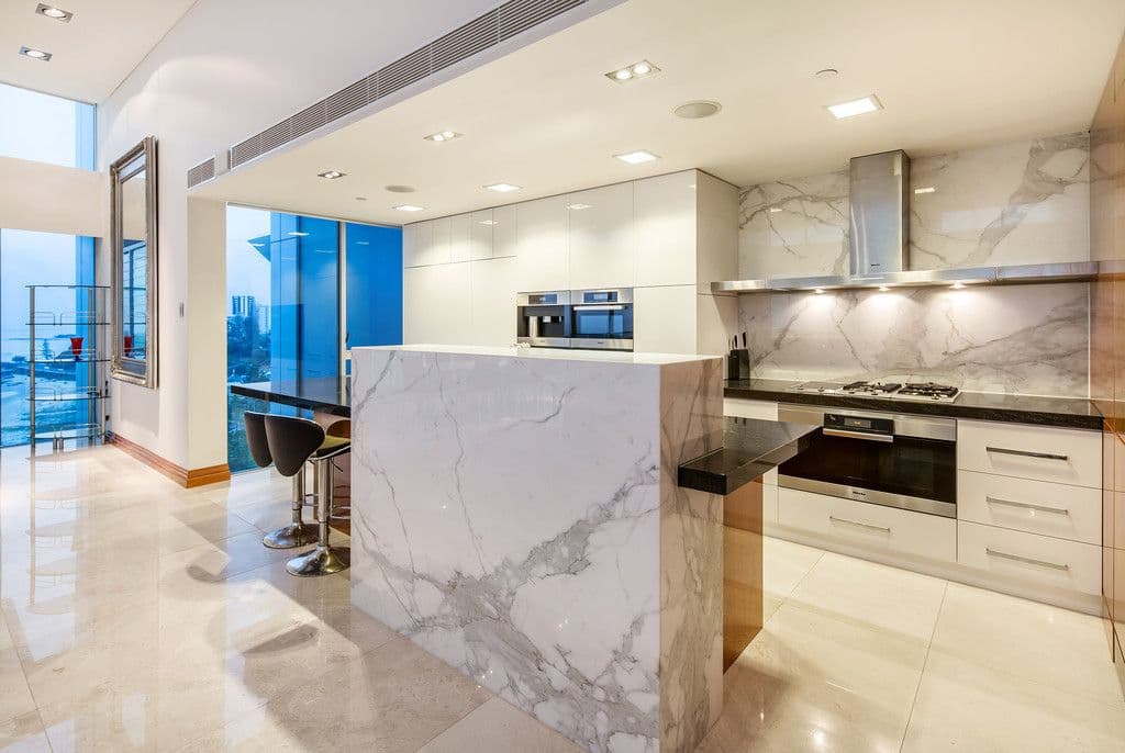 The Penthouse 'Nirvana By The Sea' 1-3 Douglas Street, Kirra QLD 4225, Kirra - Thumbnail 3