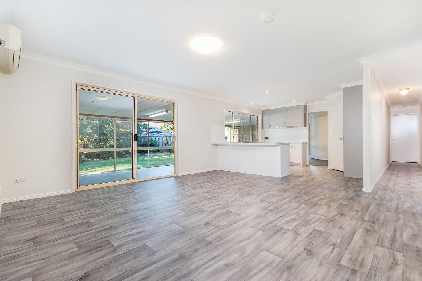 183 Ham Road, Wishart QLD 4122, Wishart - Thumbnail 4
