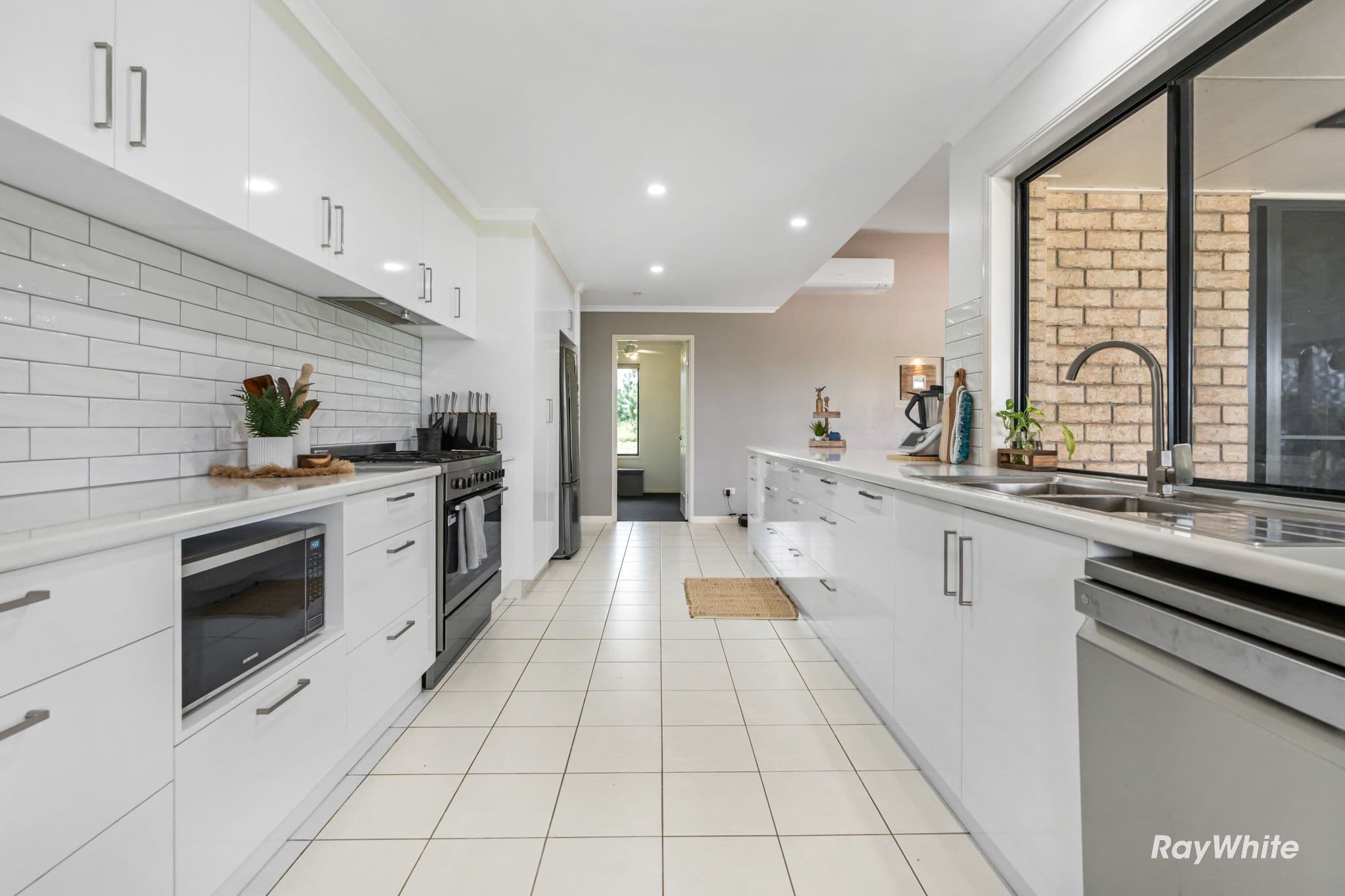 1512 Rosedale Road, Avondale QLD 4670, Avondale - Thumbnail 5
