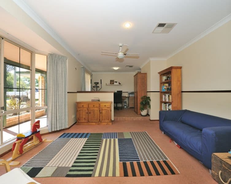 6 Reflection Mews, SAFETY BAY WA 6169, Safety Bay - Thumbnail 4