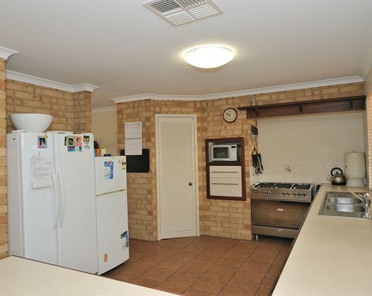6 Reflection Mews, SAFETY BAY WA 6169, Safety Bay - Thumbnail 7