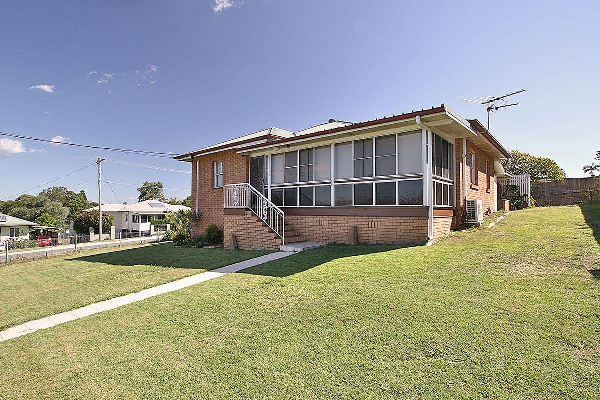 31 Dorothy Street, Silkstone QLD 4304, Silkstone - Image 1
