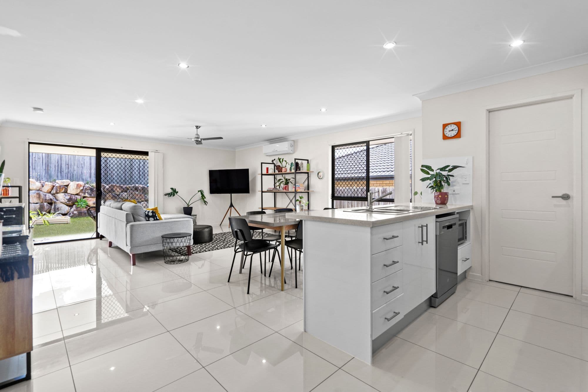 16 Carpenter Street, Yarrabilba QLD 4207, Yarrabilba - Thumbnail 6