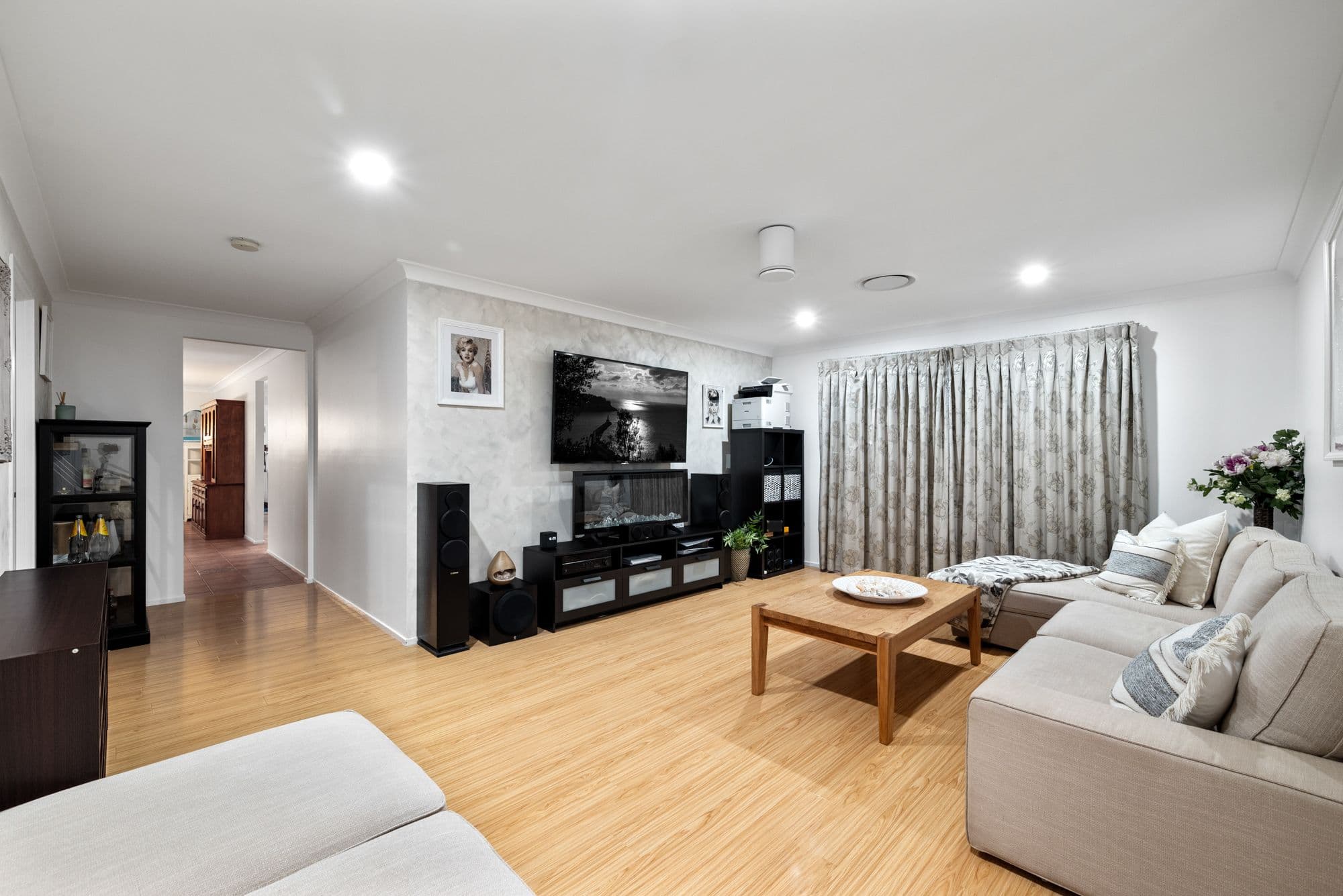 5 Warin Place, Glenmore Park NSW 2745, Glenmore Park - Thumbnail 4