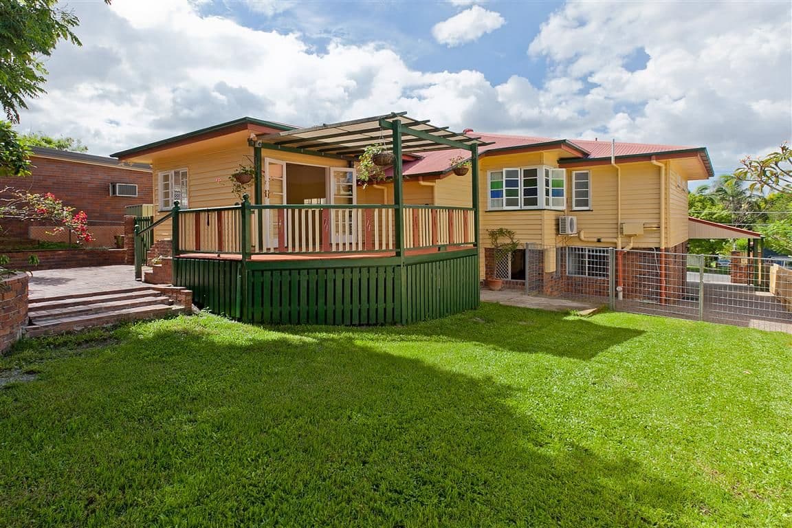129 Lloyd Street, CAMP HILL QLD 4152, Camp Hill - Image 1