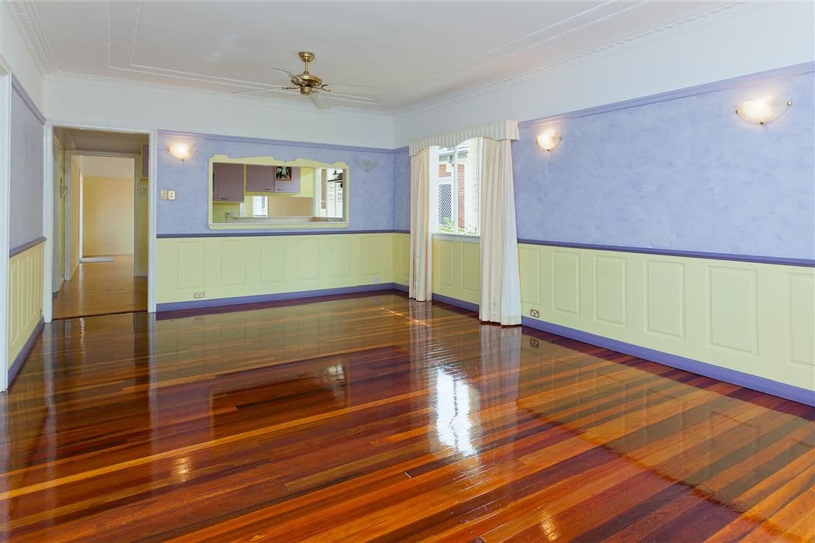 129 Lloyd Street, CAMP HILL QLD 4152, Camp Hill - Thumbnail 2