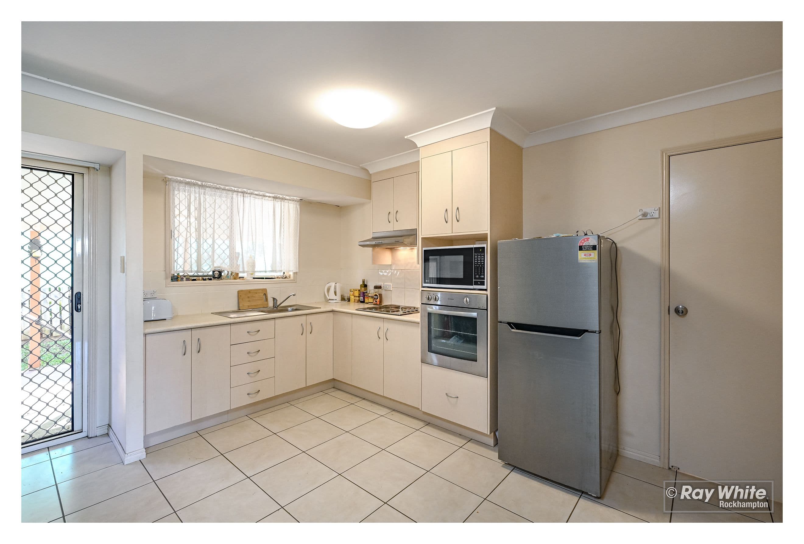 14 Fitzgerald Street, Gracemere QLD 4702, Gracemere - Thumbnail 3