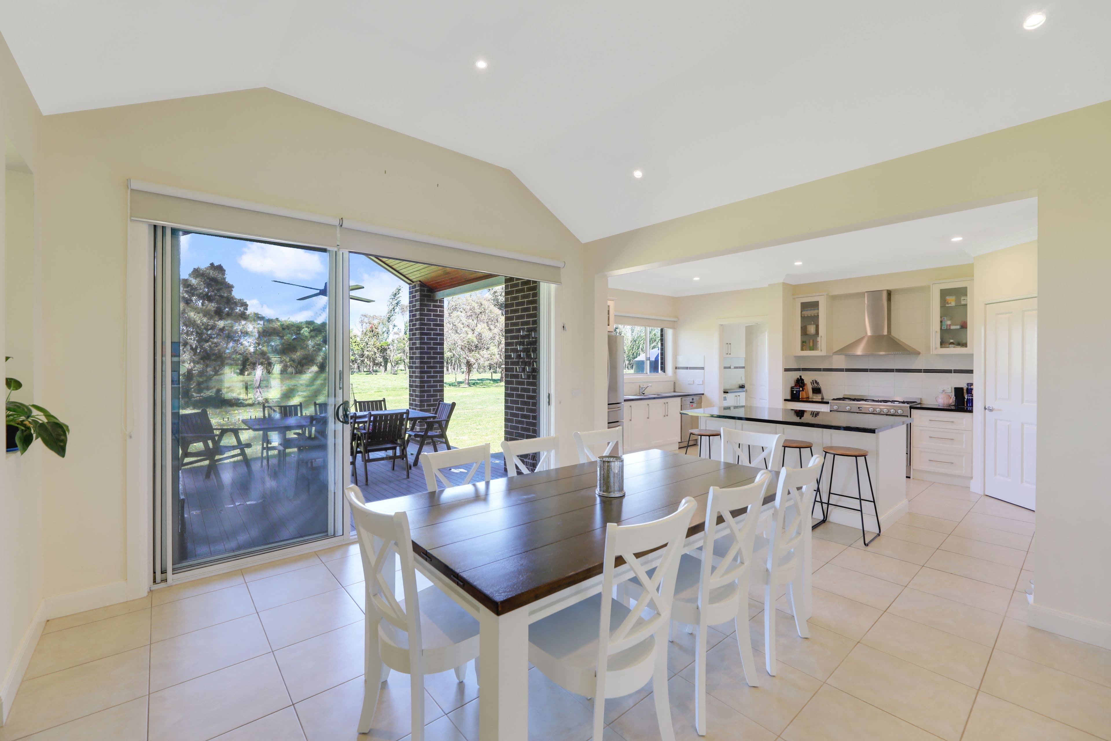 425 Drouin Korumburra Road, Drouin VIC 3818, Drouin South - Thumbnail 3