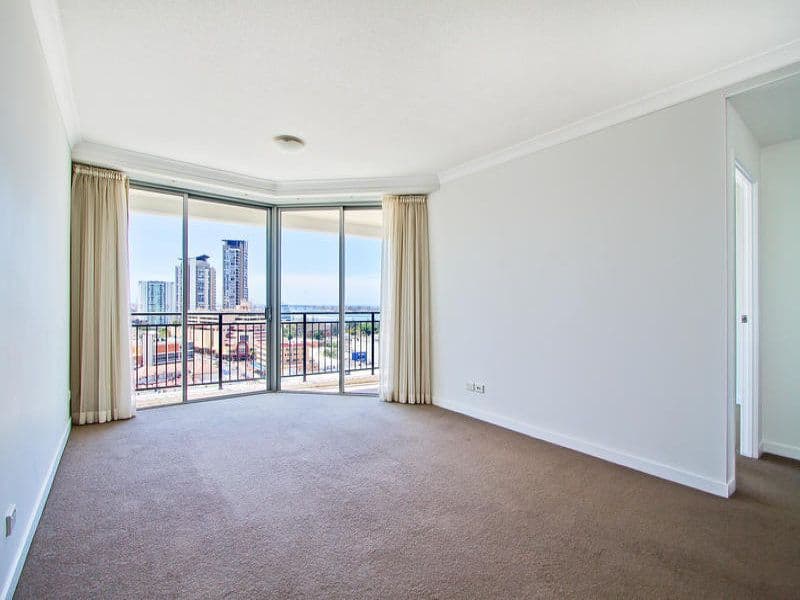 1102 Scarborough Street, SOUTHPORT QLD 4215, Southport - Thumbnail 3