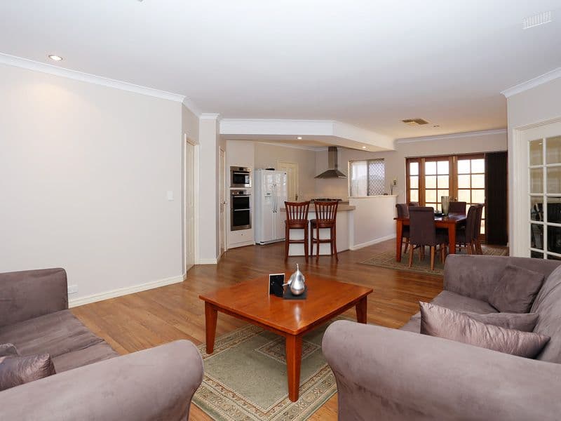 11 Rayner Drive, LANDSDALE WA 6065, Landsdale - Thumbnail 5
