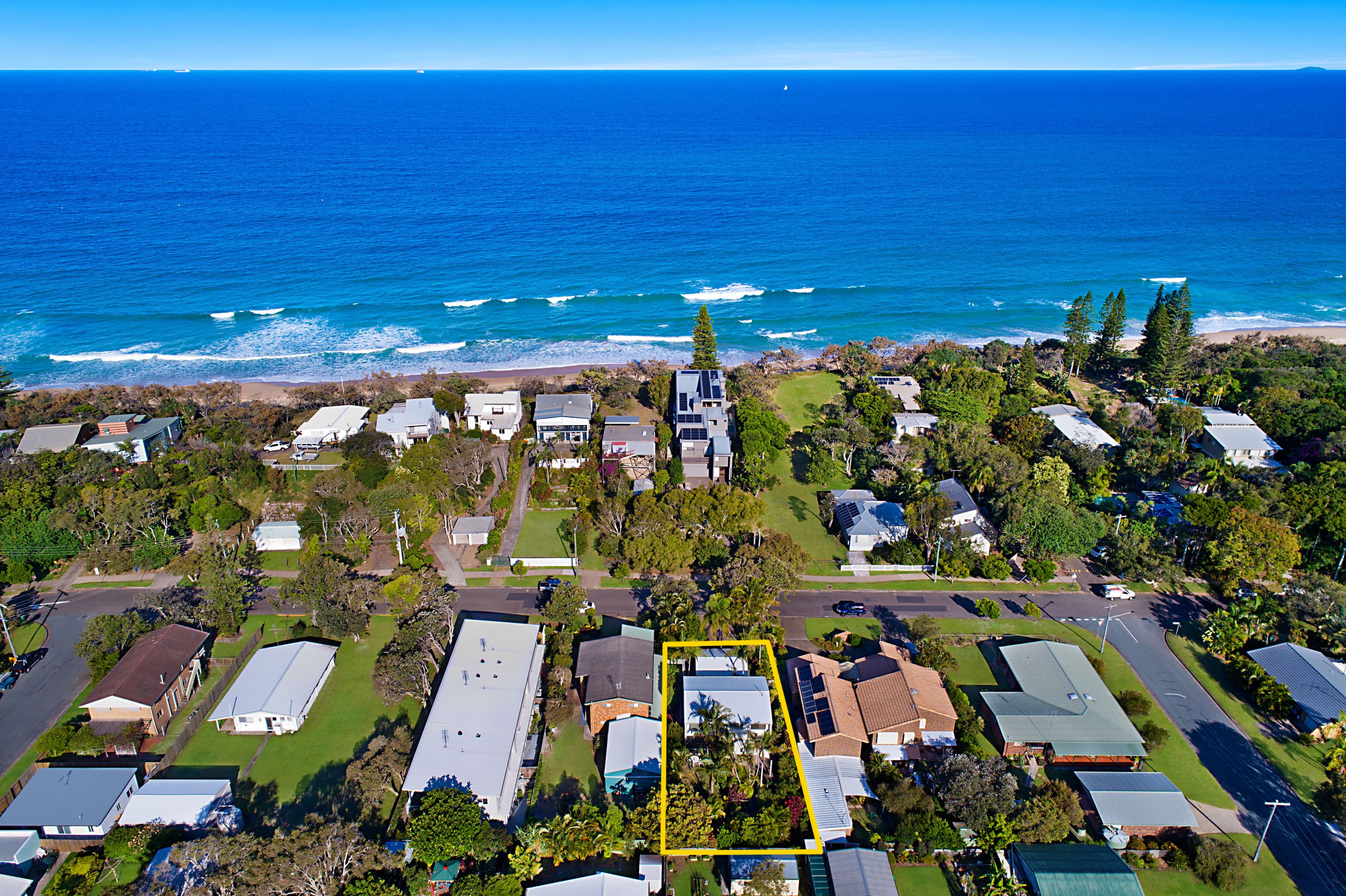 16 Watson Street, Currimundi QLD 4551, Currimundi - Thumbnail 2