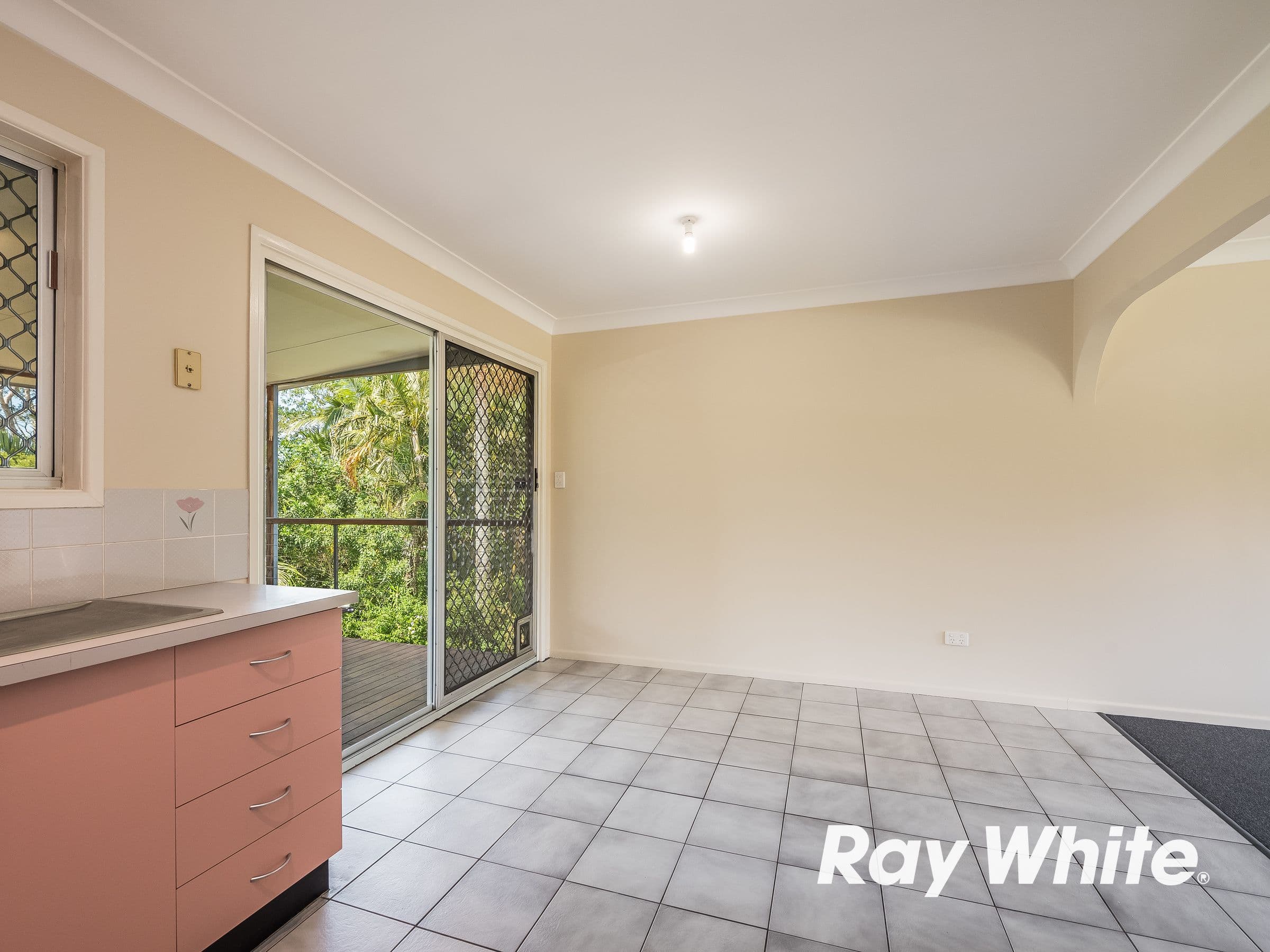 12 Ryan Street, Loganlea QLD 4131, Loganlea - Thumbnail 5