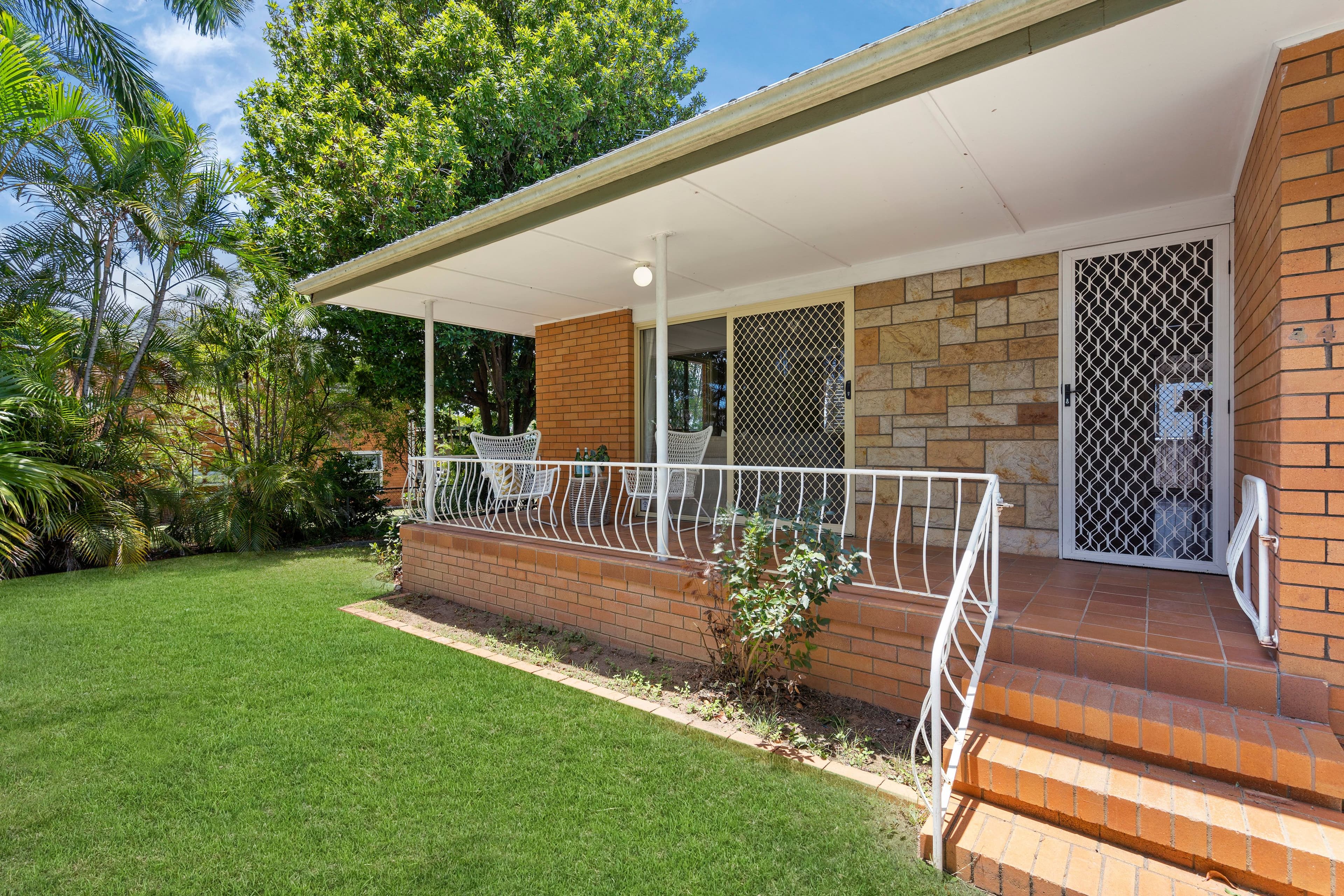 13 Deason Street, Sunnybank QLD 4109, Sunnybank - Thumbnail 2