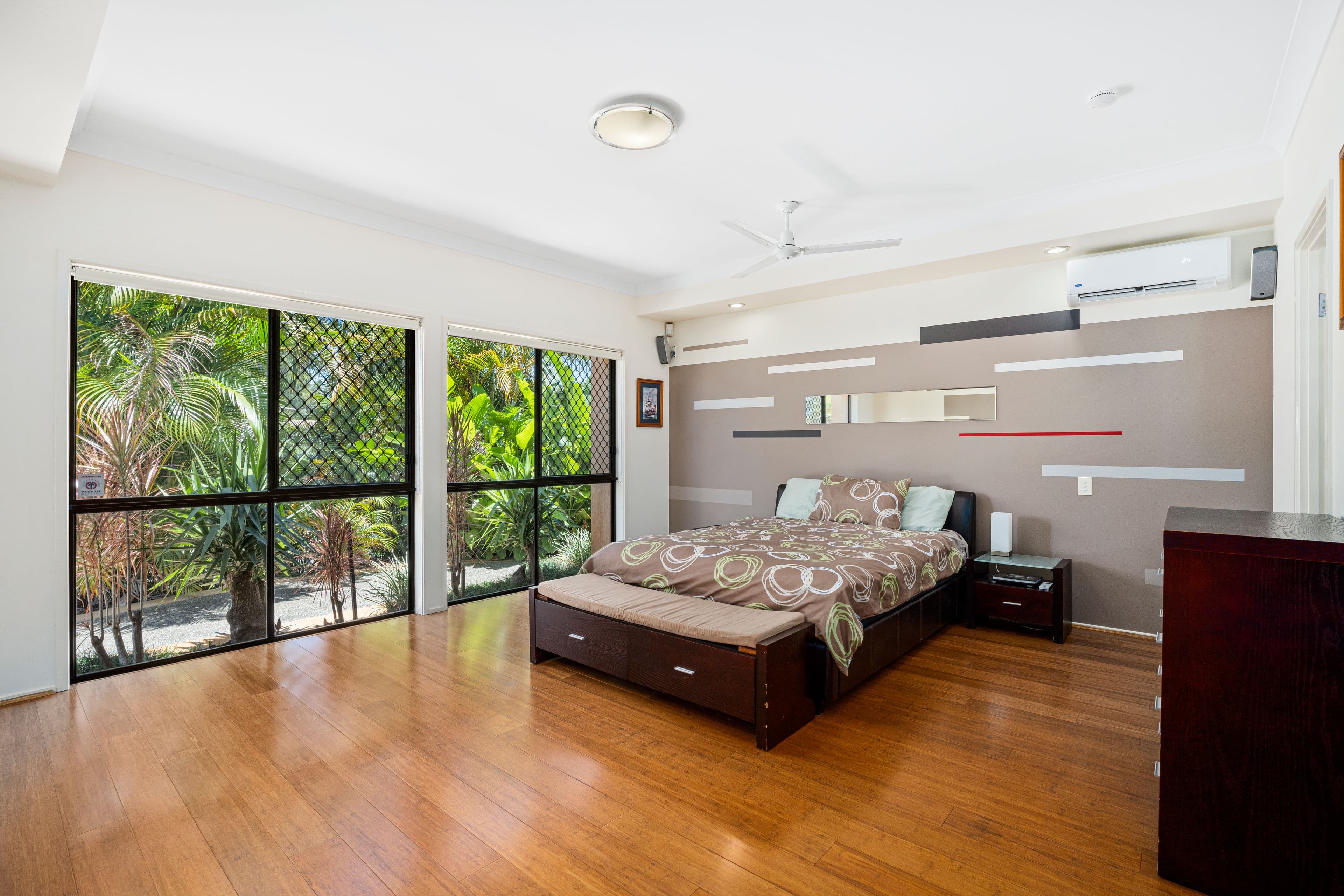 18 Pearson Close, Arundel QLD 4214, Arundel - Thumbnail 7