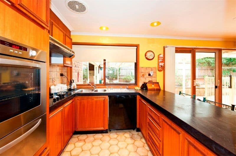 18 Tarwarri Court, GREENSBOROUGH VIC 3088, Greensborough - Thumbnail 6