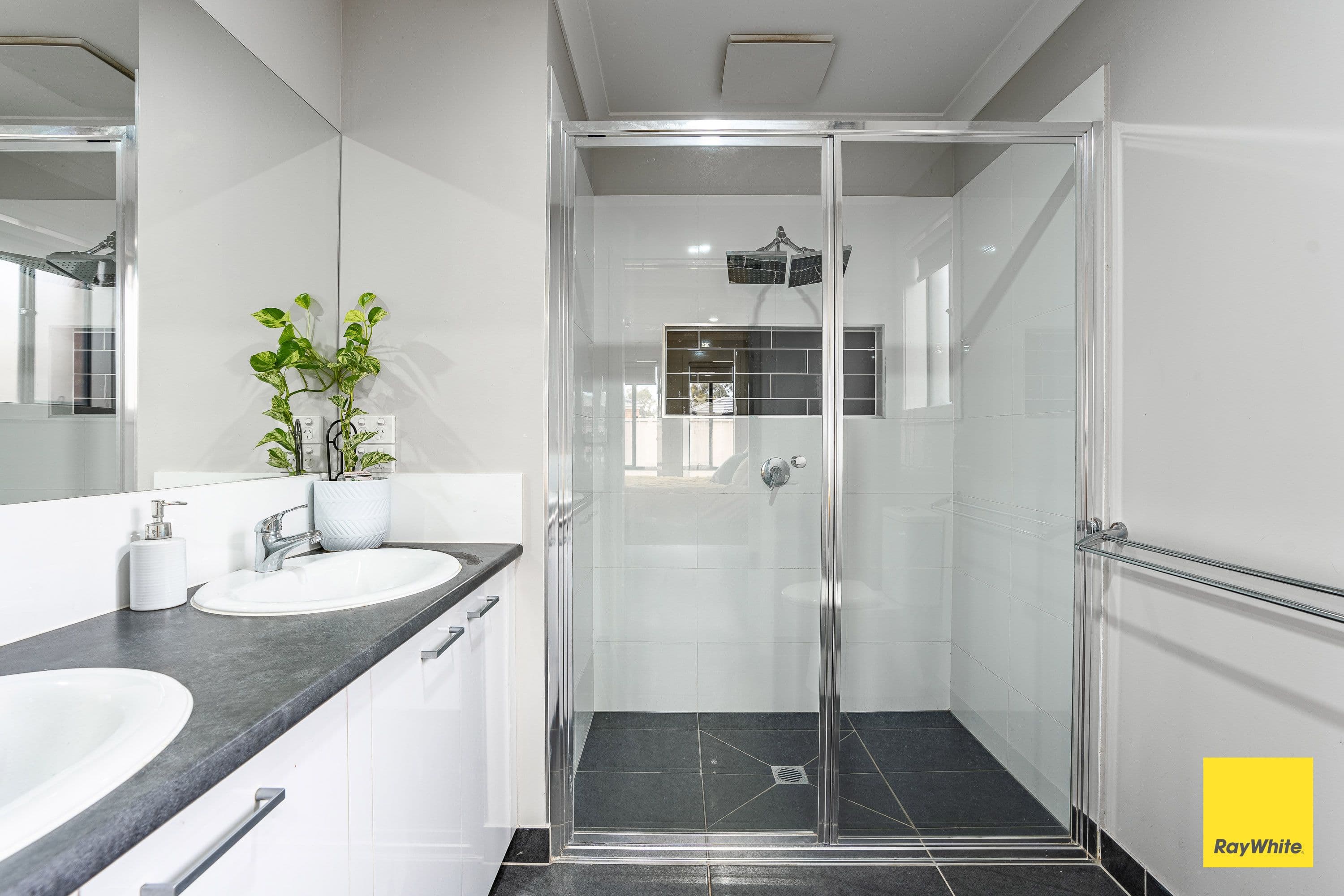 10 Limousin Court, Ascot VIC 3551, Ascot - Thumbnail 8
