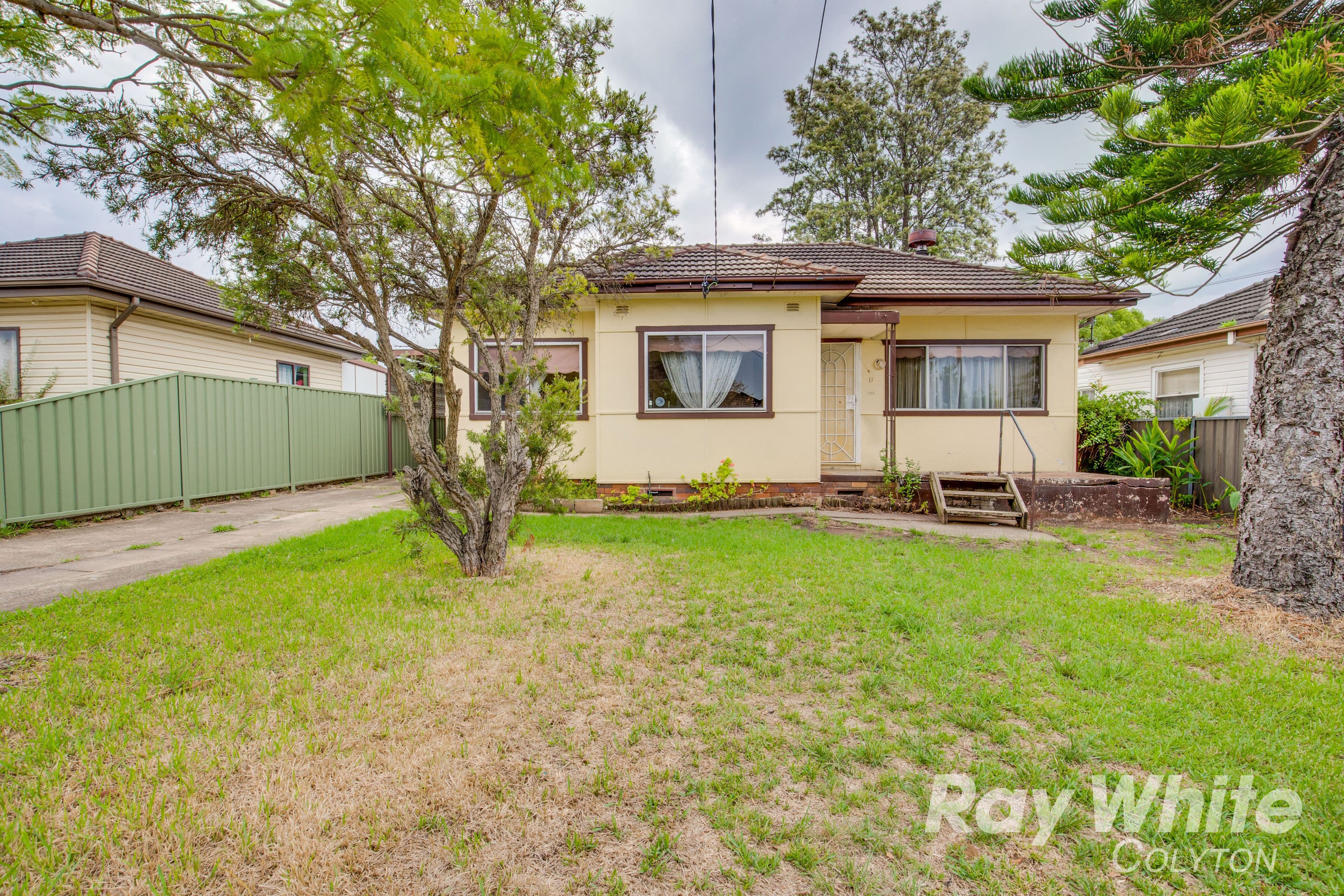 13 Leonard Street, Colyton - Thumbnail 2