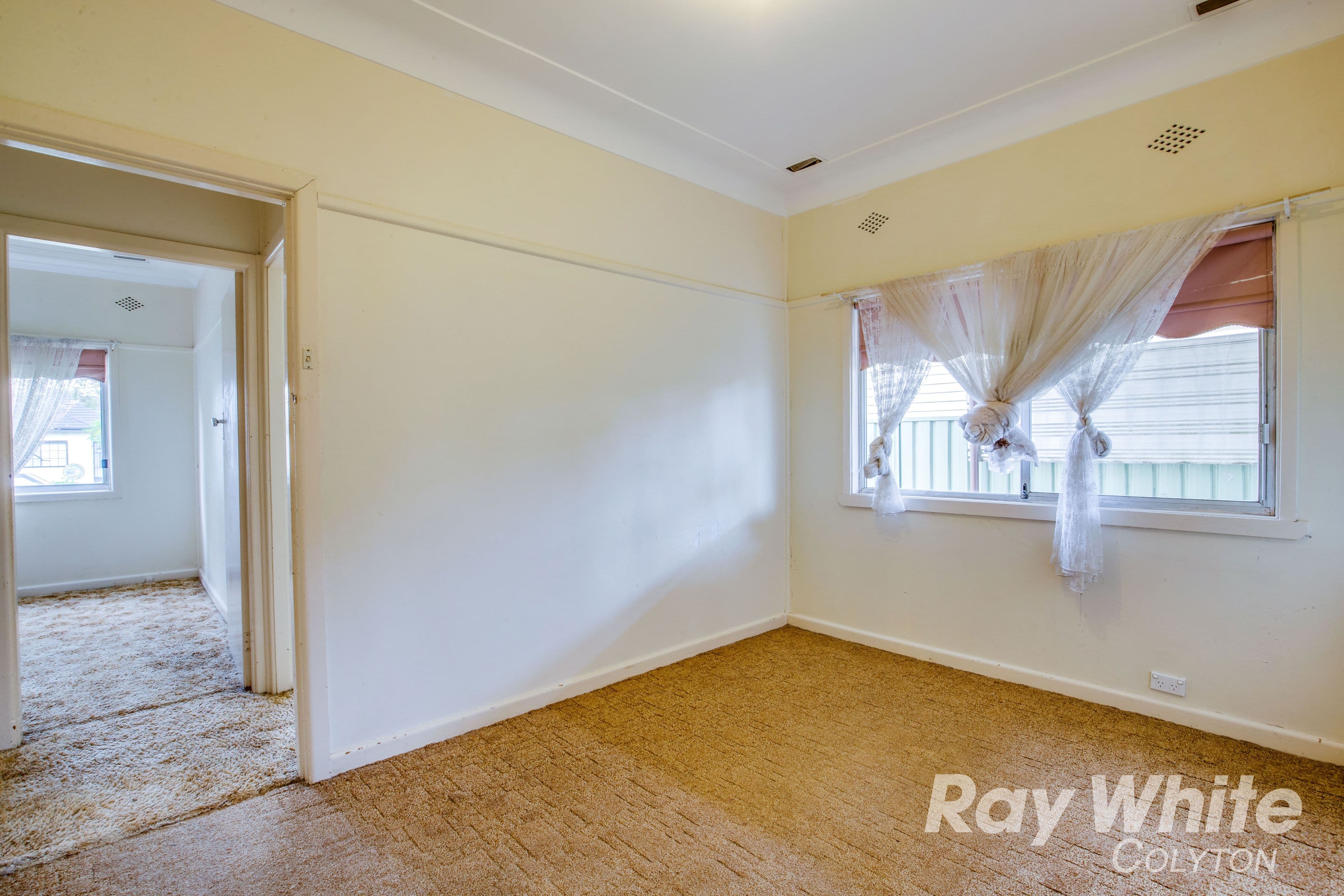 13 Leonard Street, Colyton - Thumbnail 8