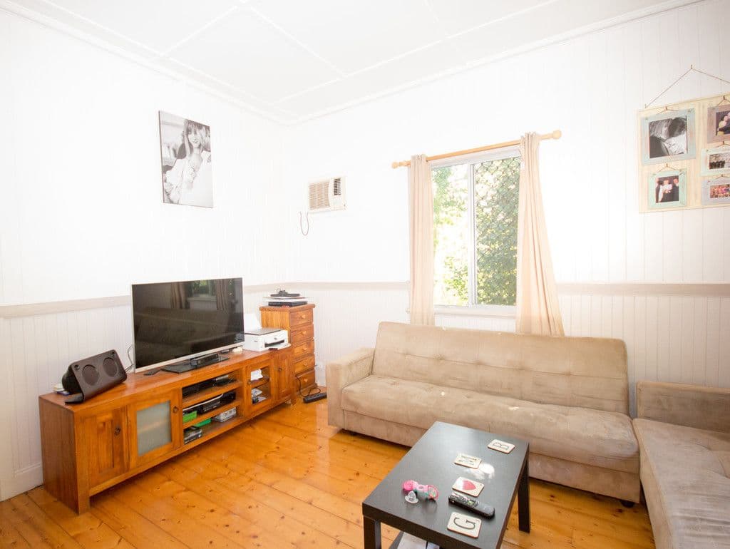 36 Wallace Street, Newtown QLD 4350, Newtown - Thumbnail 4
