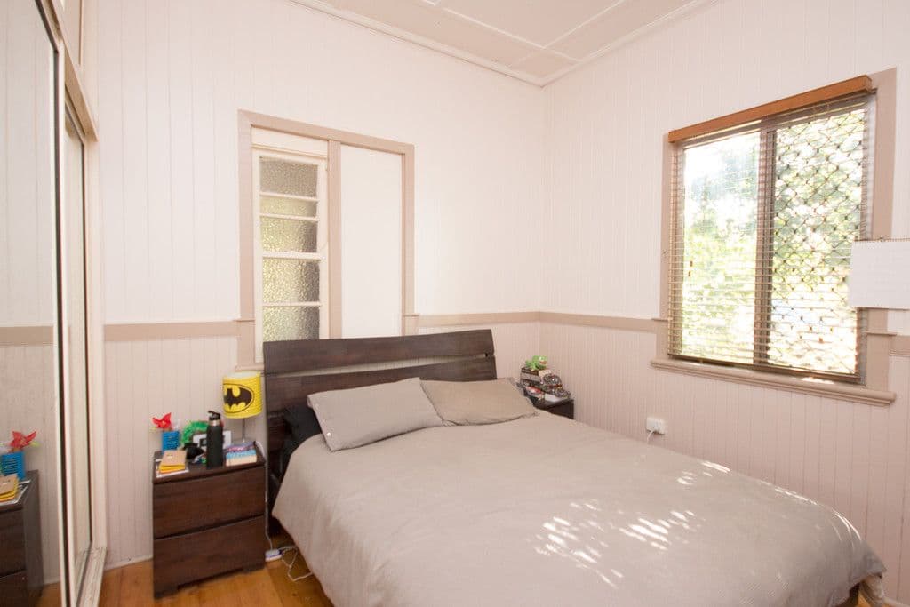 36 Wallace Street, Newtown QLD 4350, Newtown - Thumbnail 8