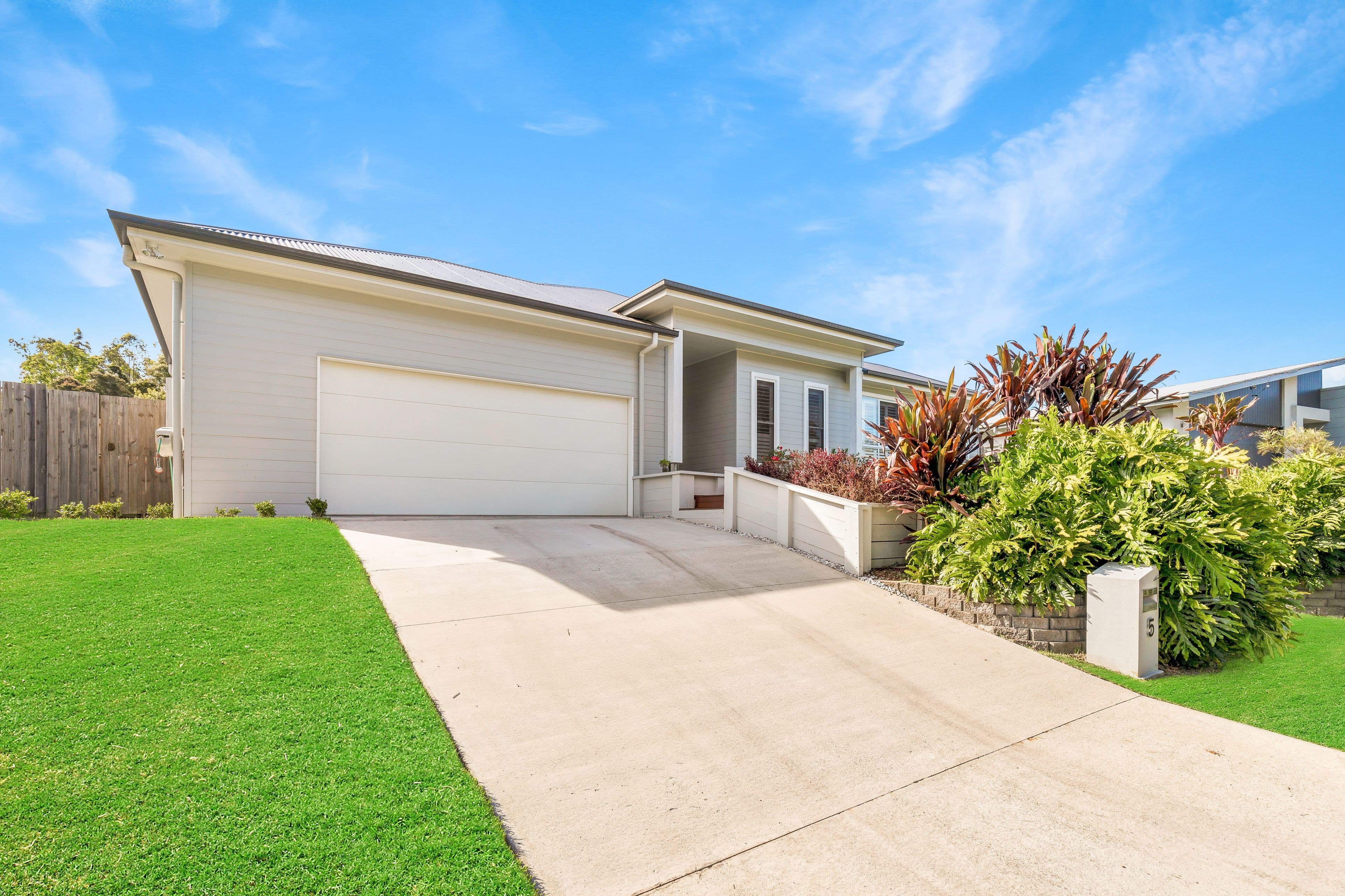 5 Eumeralla Crescent, Landsborough QLD 4550, Landsborough - Image 1