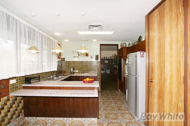 6 Patrick Avenue, CASTLE HILL NSW 2154, Castle Hill - Thumbnail 2