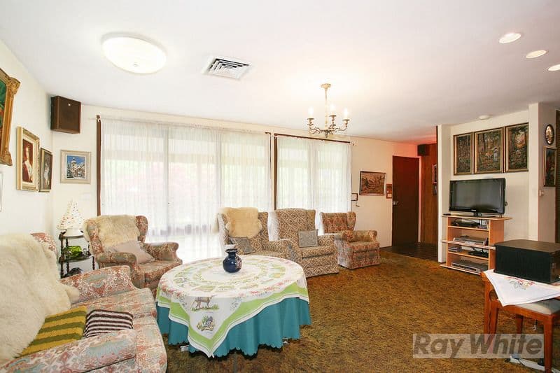 6 Patrick Avenue, CASTLE HILL NSW 2154, Castle Hill - Thumbnail 4