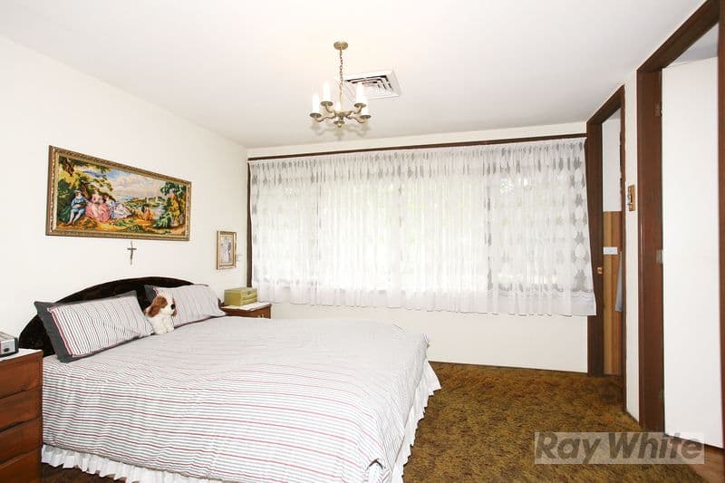 6 Patrick Avenue, CASTLE HILL NSW 2154, Castle Hill - Thumbnail 5